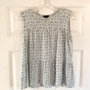 Ann Taylor sleeveless top